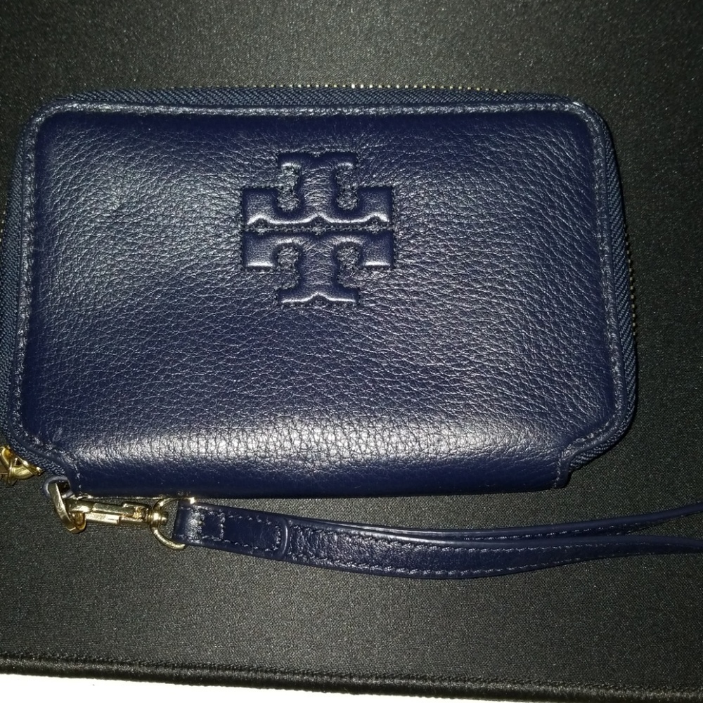 Tory Burch wristlet wallet